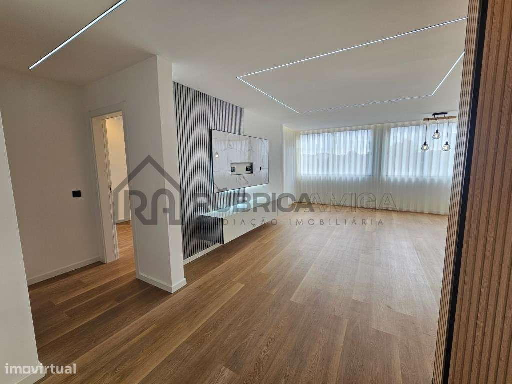 T3 renovado na zona de Betunes em Loulé-18