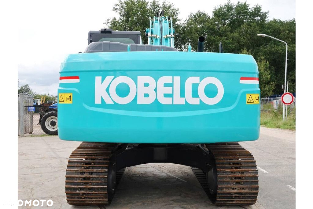 Kobelco SK220-10 - 4
