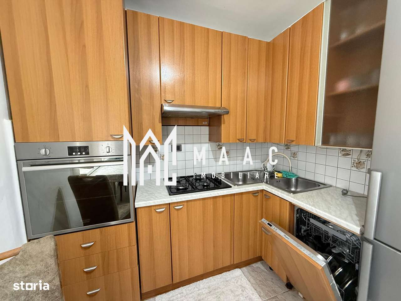 Apartament 3 camere | 2 bai | Renovat | Balcon | V. Aurie - Imagine principală: 4/20