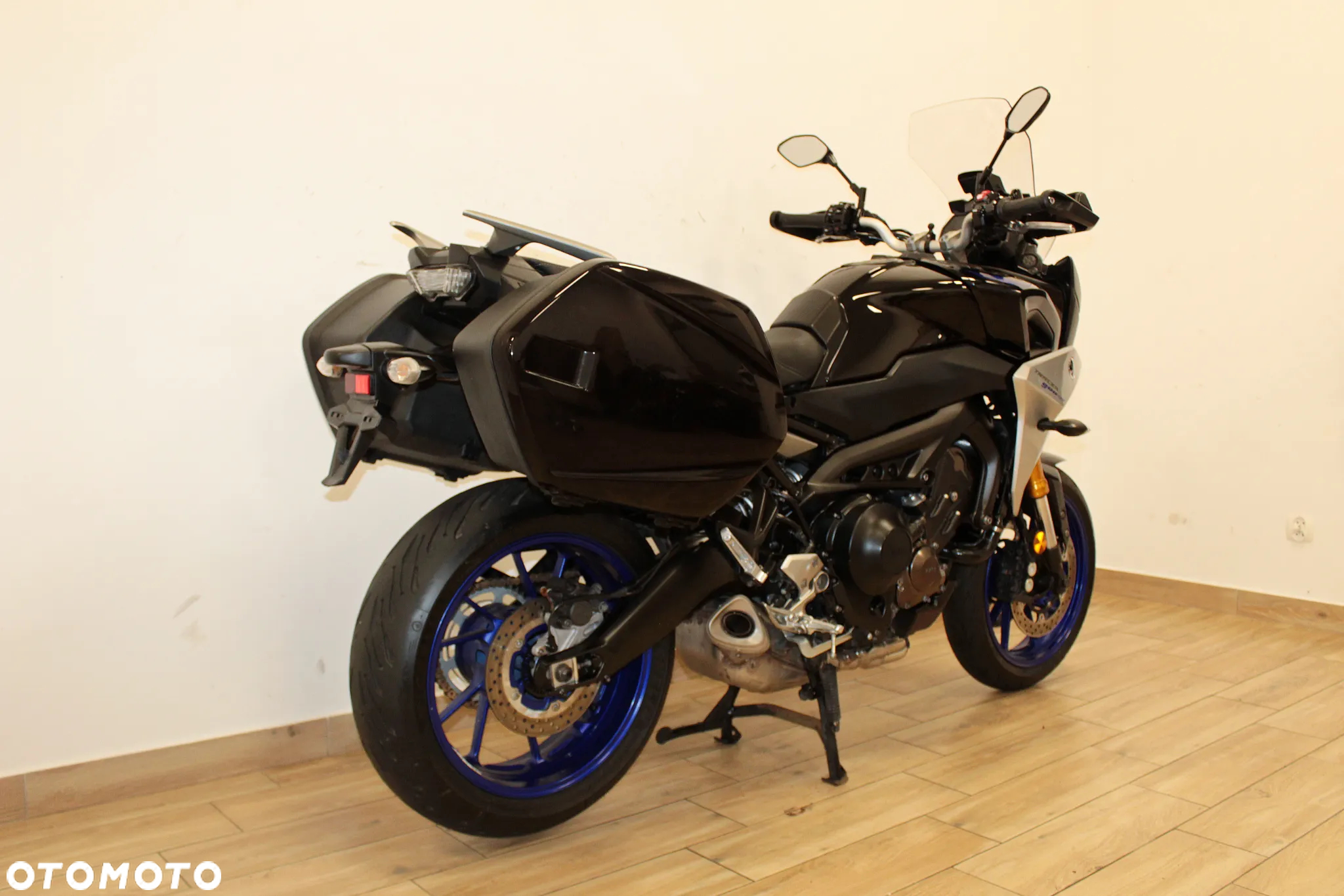 Yamaha MT - 6