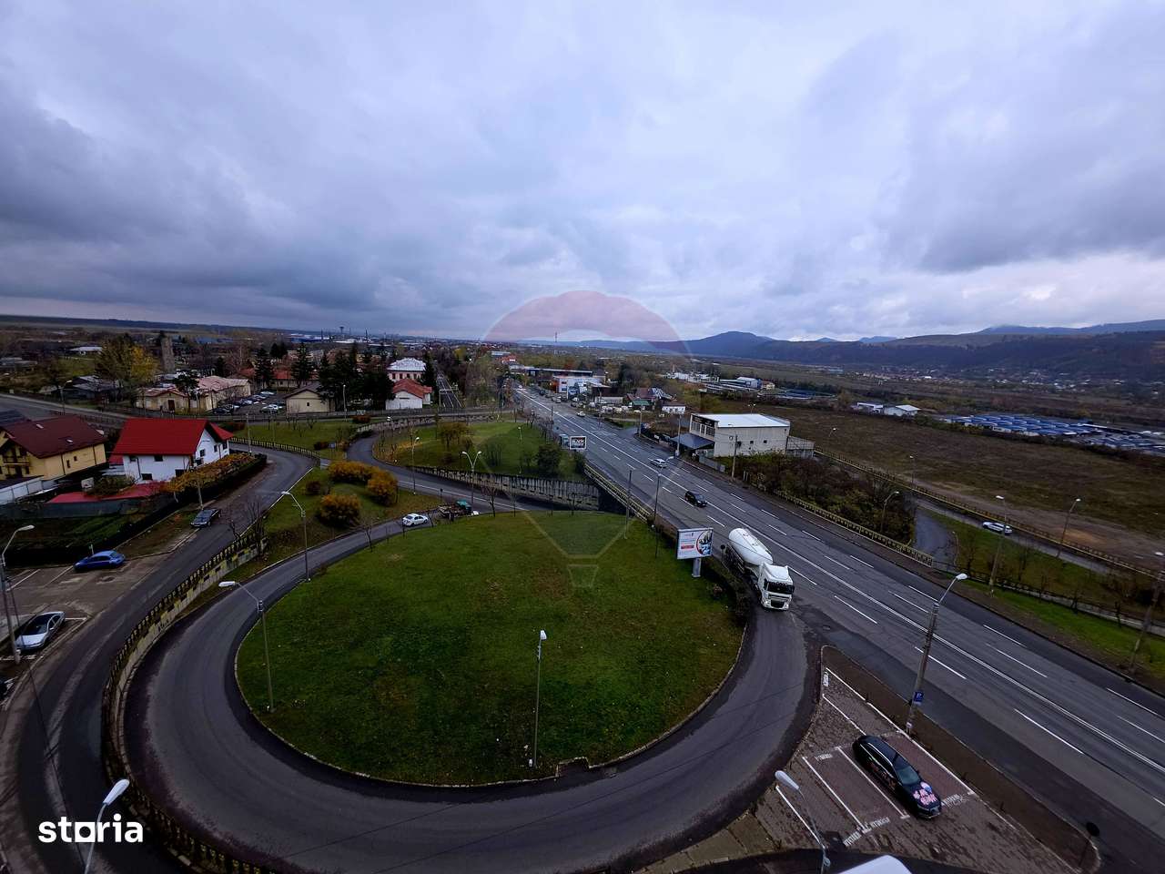 Apartament cu 2 camere de vânzare în zona 1 Mai - Imagine principală: 1/20