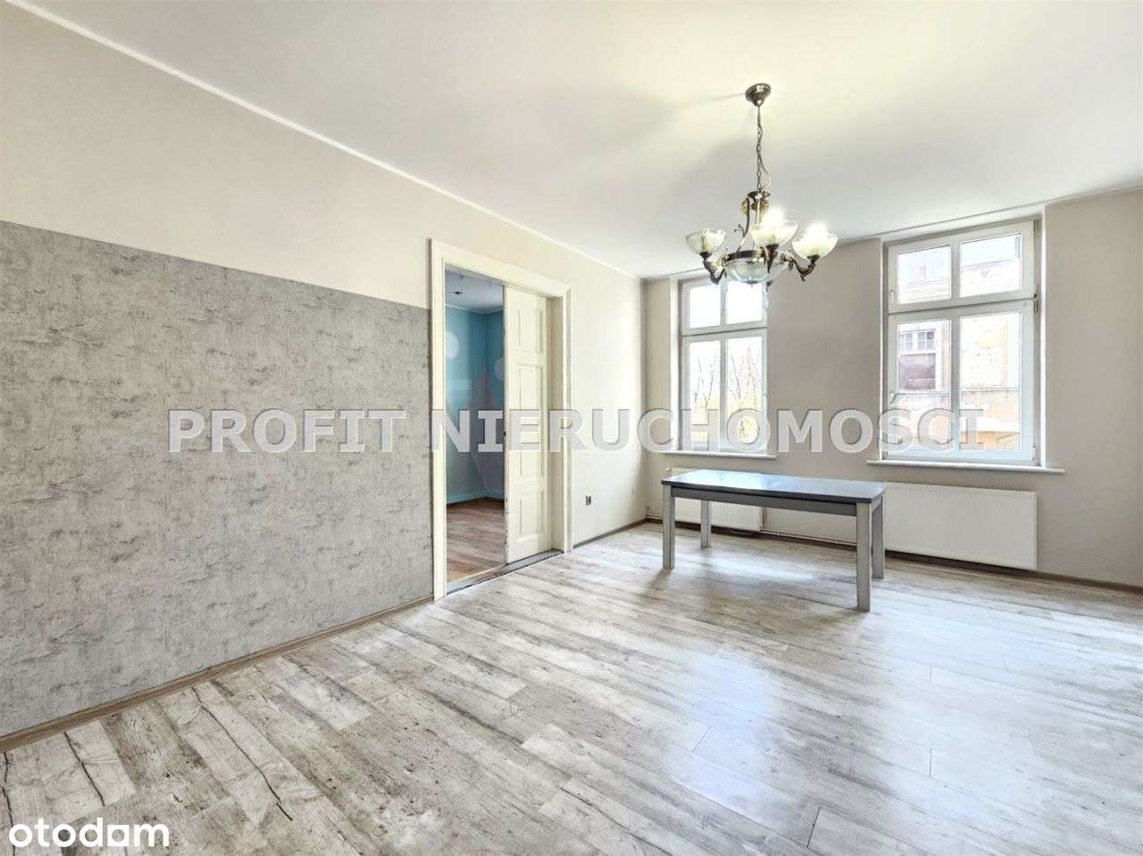 Duże mieszkanie w centrum miasta - Pełny obrazek: 2/17