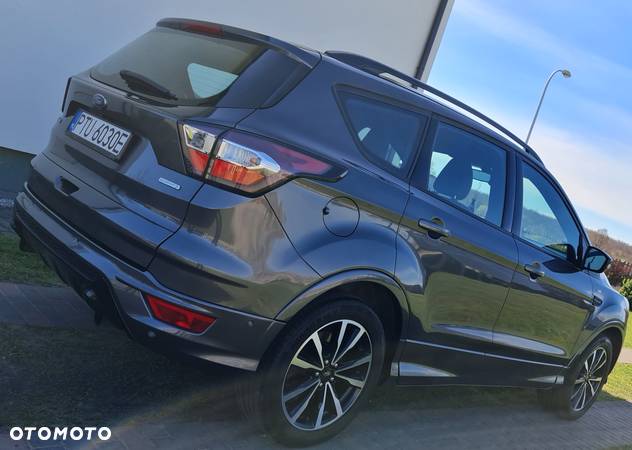 Ford Kuga 1.5 EcoBoost 2x4 ST-Line - 2