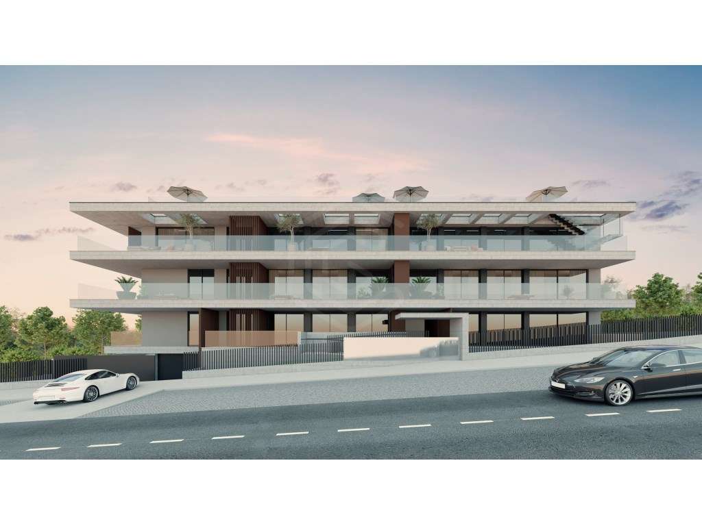 Apartamento Novo T4 com PISCINA e Box para 4 carros em Empreendimen... - Grande imagem: 4/23