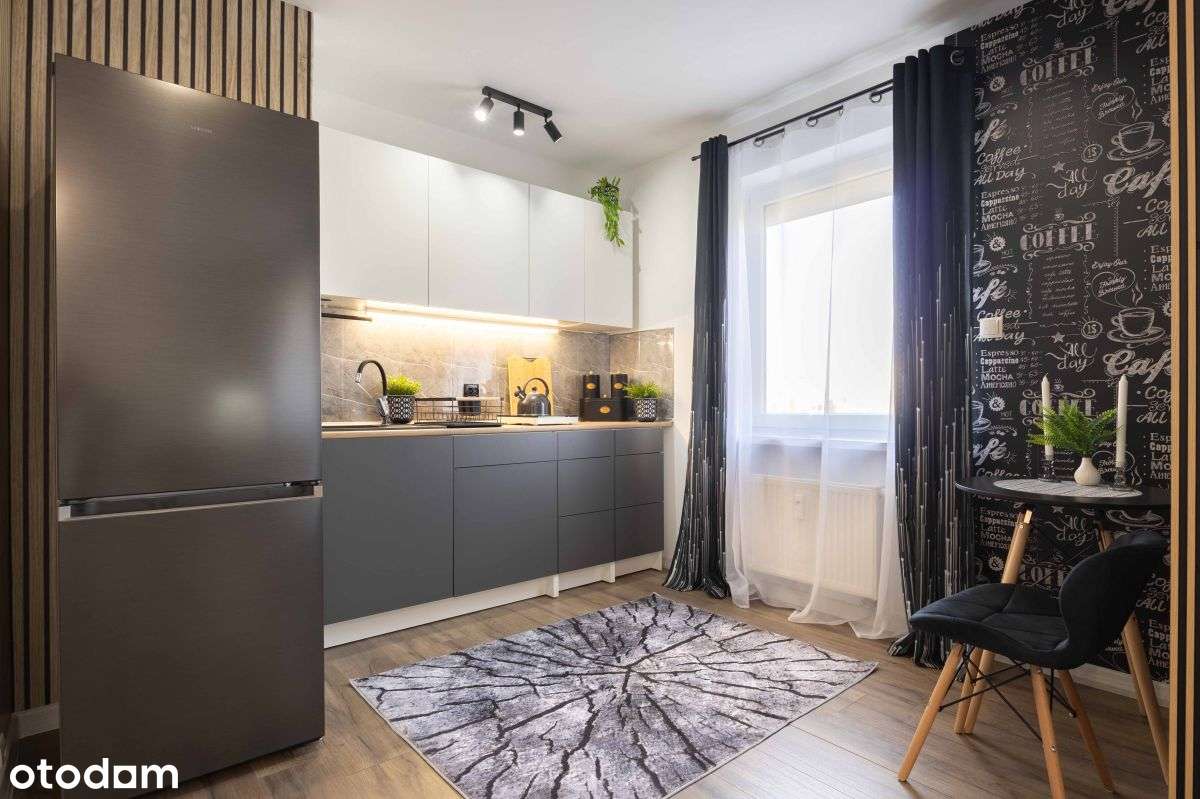 Piękna, przestronna kawalerka-7