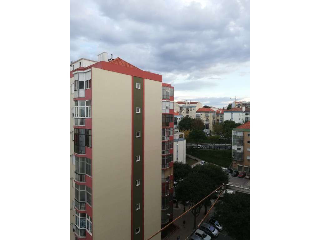 Apartamento T0 na Reboleira - Oportunidade Única!-11