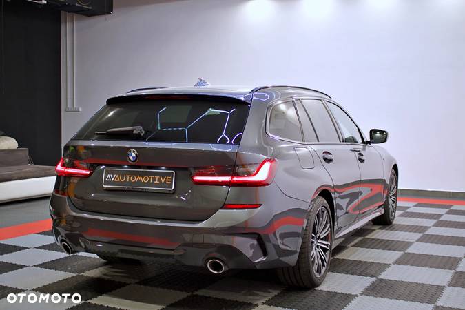 BMW Seria 3 320d Touring xDrive Edition M Sport Shadow - 8