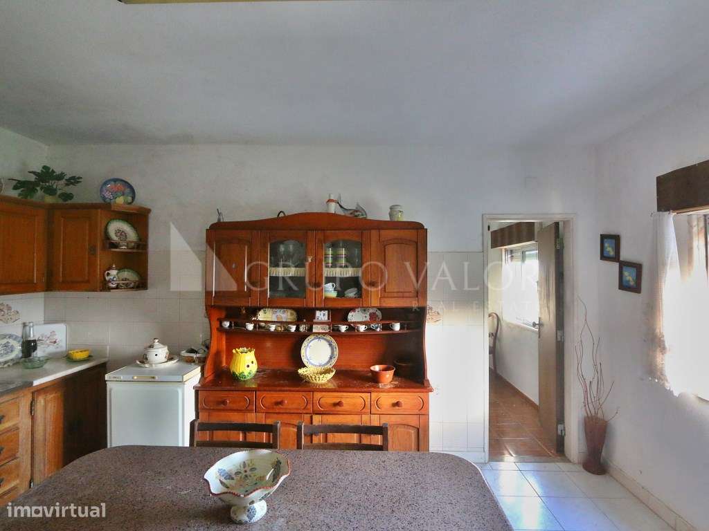 Moradia T2 com terreno de 680m2, Cortegaça-10