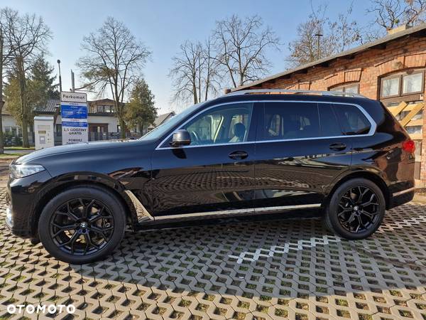 BMW X7 xDrive40i - 12