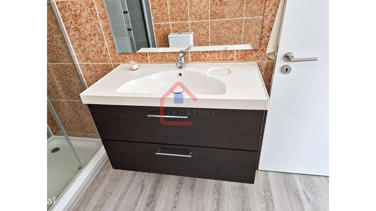 Apartamento T3 em Quinta do Conde-24