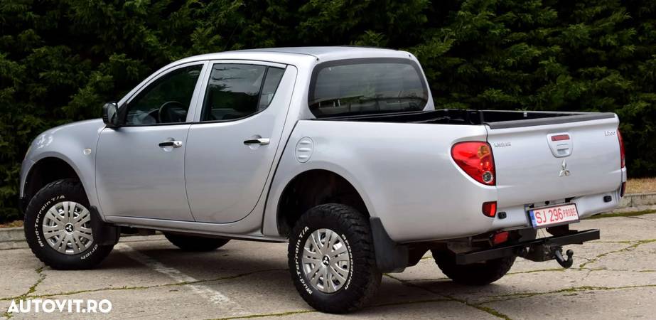 Mitsubishi L200 Double Cab 2.5 DI-D M/T Invite A82 - 12