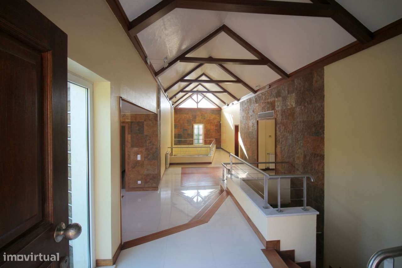 Vivenda de Luxo com Piscina Belas-20