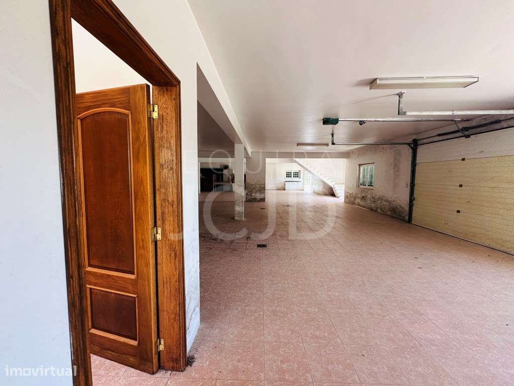 Moradia T5 com Garagem e Terreno Amplo - Quinta do Pinheirinho, San...-43