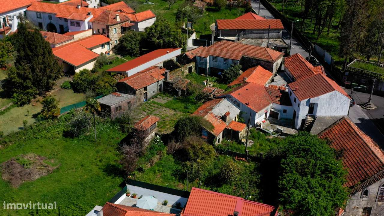 Moradia Histórica com Elevado Potencial de Investimento ou Habitação - Grande imagem: 4/10