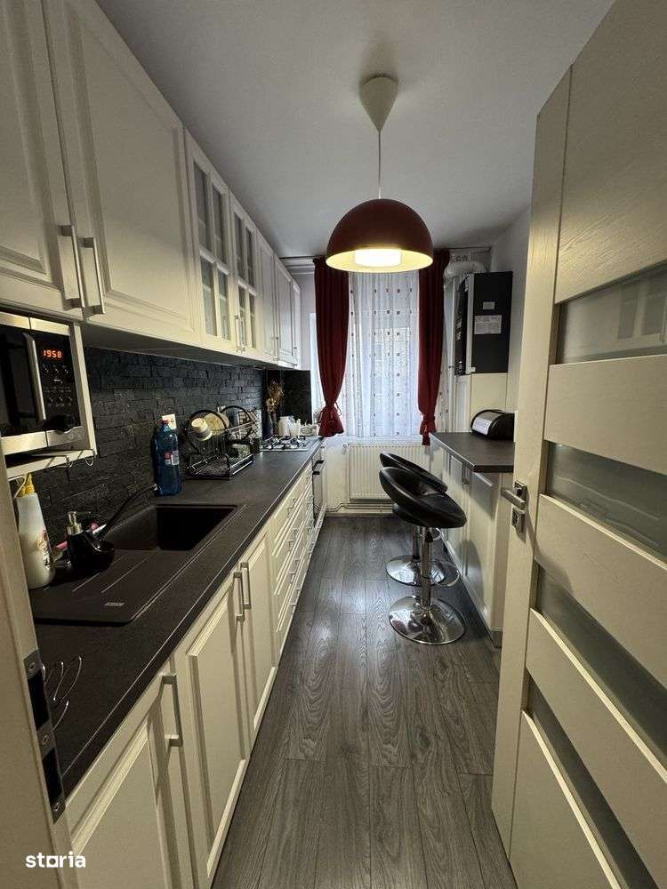 Apartament 2 camere de vanzare Gorjului-1