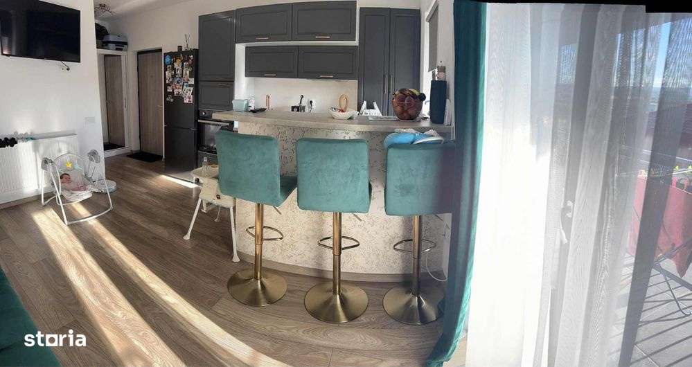 Vand apartament 3 camere in Apahida-1