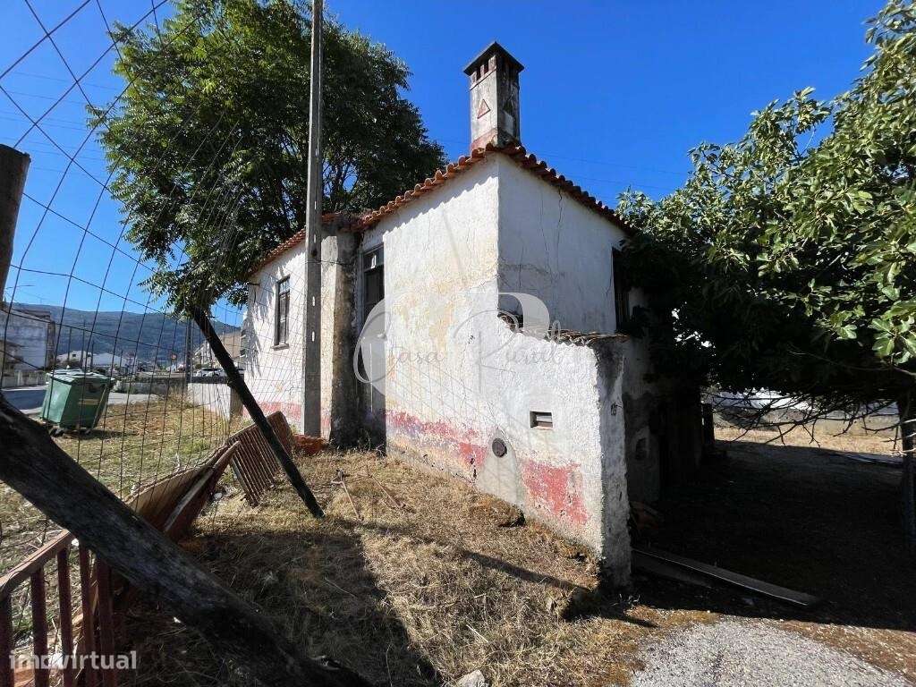 6 Prédios Urbanos e um Terreno Rústico para Renovação – Lousã-2