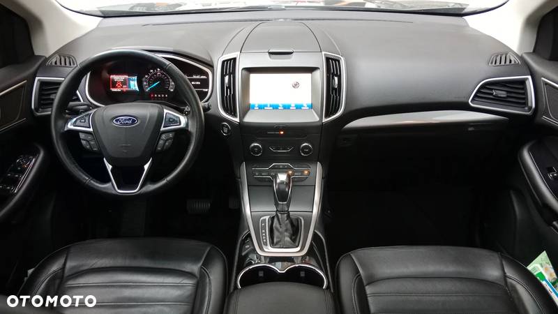 Ford EDGE - 8