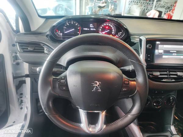 Peugeot 2008 Blue-HDi FAP 100 STOP & START Style - 15