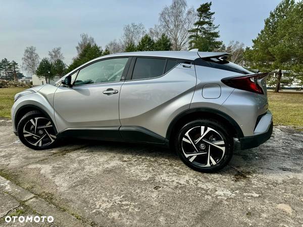 Toyota C-HR 1.8 Hybrid Team Deutschland - 7