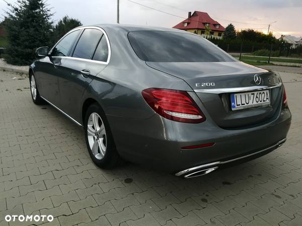 Mercedes-Benz Klasa E 200 d 9G-TRONIC - 5