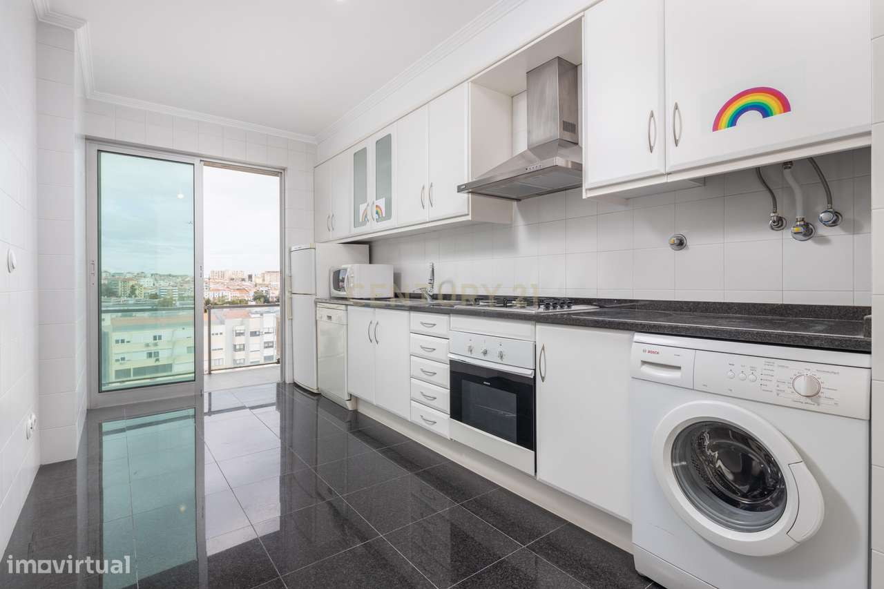 Apartamento T2 Campolide – Vista para Praça de Espanha - Lisboa - Grande imagem: 4/15