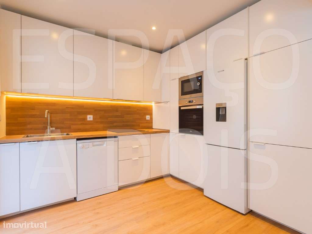 100% REMODELADO (A ESTREAR)! Excelente TERRAÇO. Cozinha equipada. A... - Grande imagem: 2/53