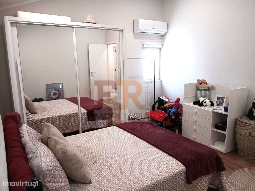 Moradia Isolada Duplex T6 Azeitão-32