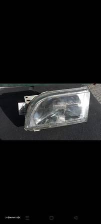 Farol esquerdo Ford Transit - 1