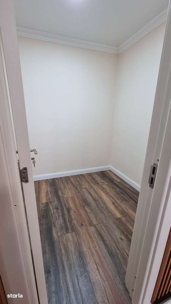 Apartament cu 3 camere-13