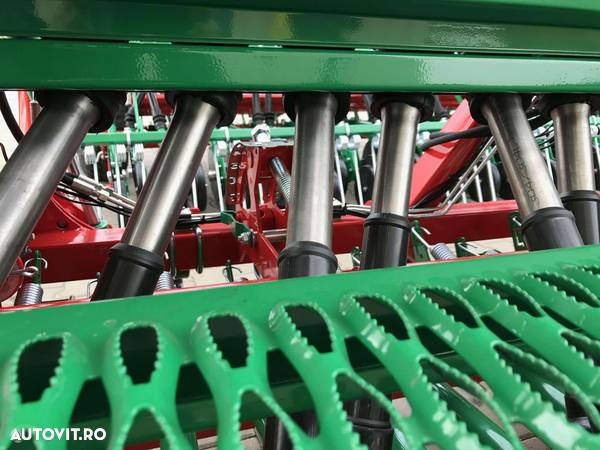 Agro-Masz SR300 semanatoare paioase de 3 metri dublu disc si curatator - 6