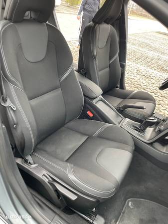 Volvo V40 T2 Geartronic Momentum - 4