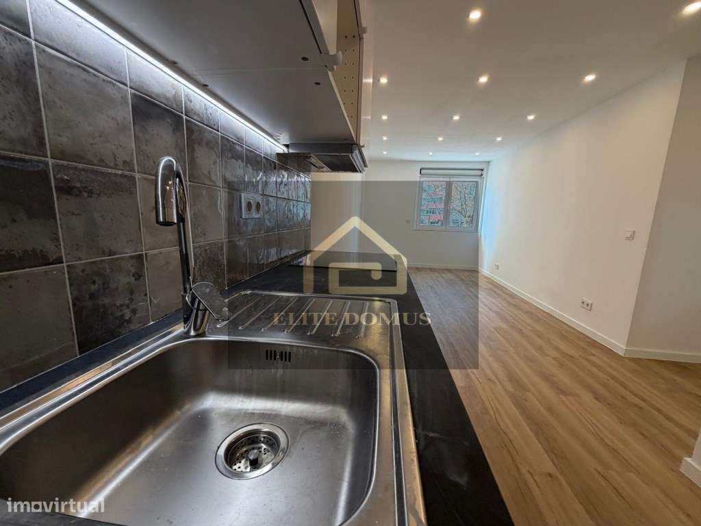 T2 Totalmente Remodelado - Odivelas. - Grande imagem: 2/27