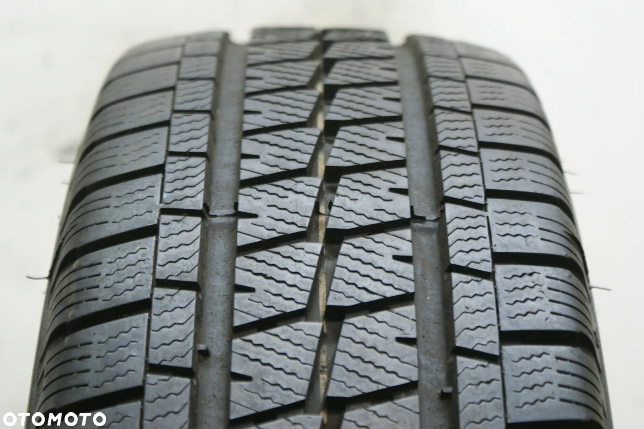 205/75R16C FALKEN EUROALL SEASON VAN11 , 7,4mm 2022r - 1