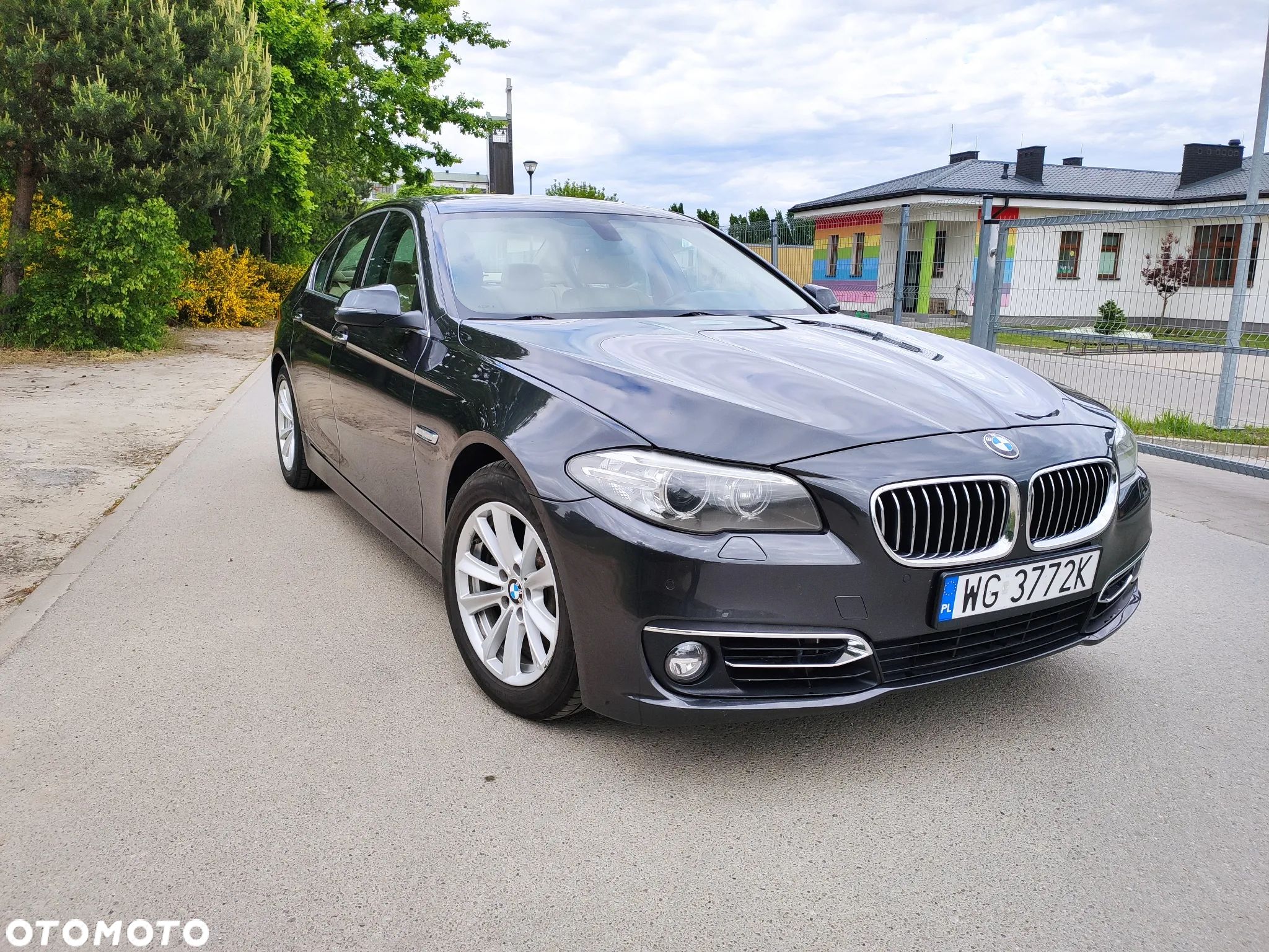 BMW Seria 5 528i xDrive - 1