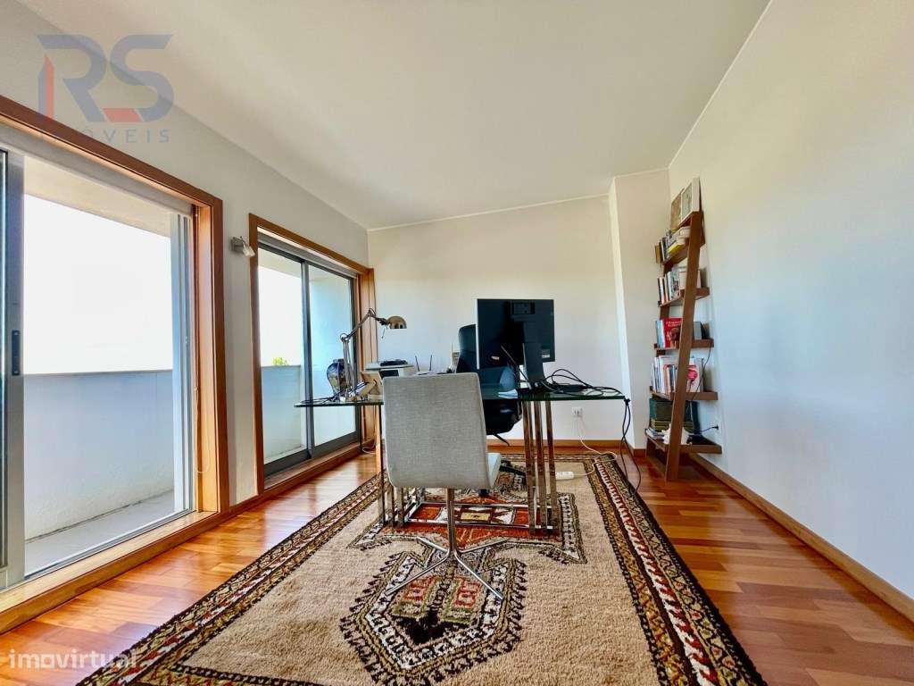 Moradia condomínio fechado T5-23