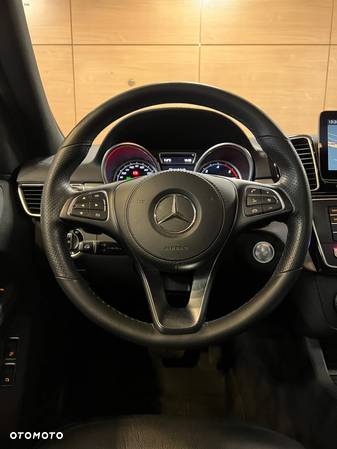 Mercedes-Benz GLS 350 d 4-Matic - 18