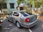 Skoda Octavia 1.6 MPI Elegance - 8