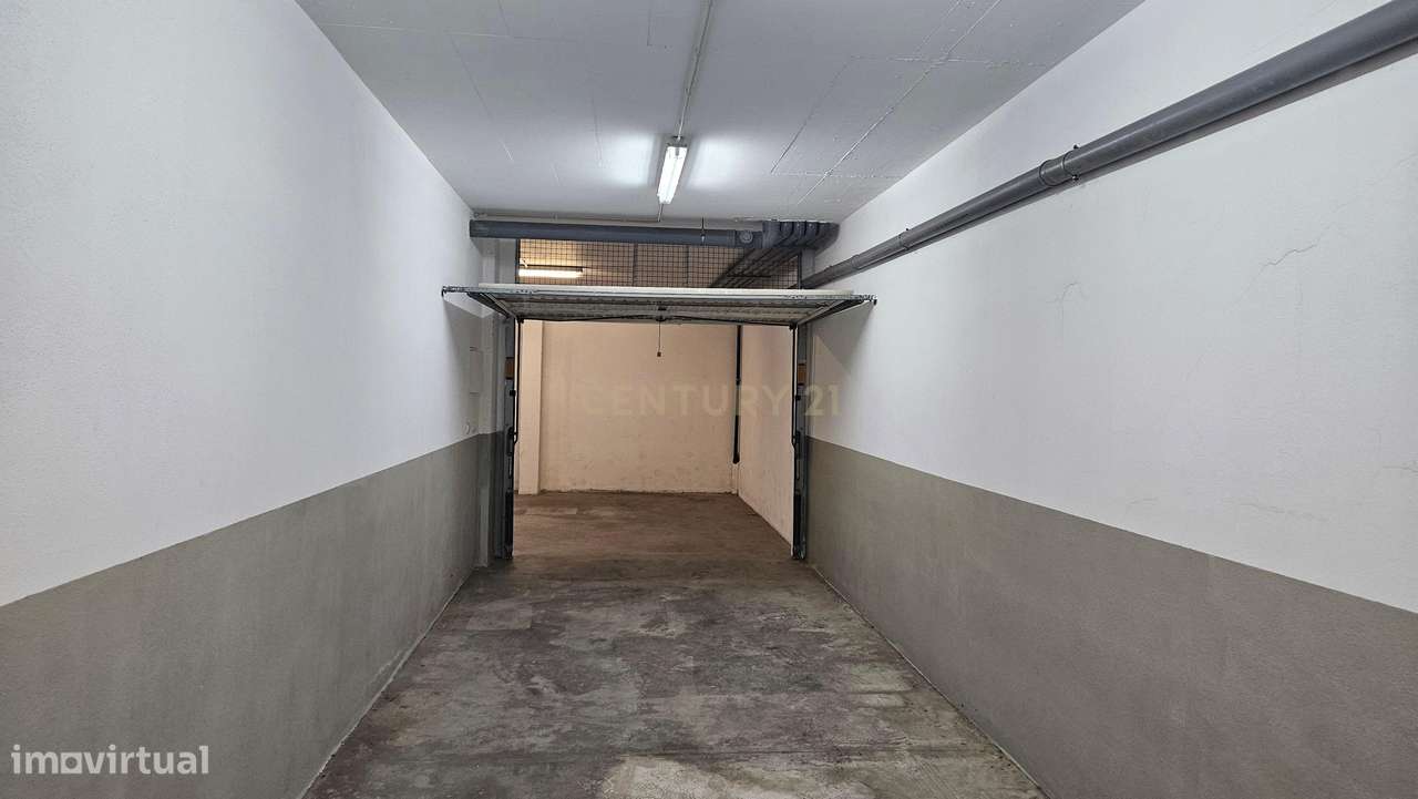 Garagem Box  com 30 m²  próxima do Centro Cultural de  Alcochete-13