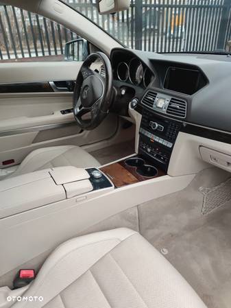 Mercedes-Benz Klasa E 350 Coupe 7G-TRONIC - 20