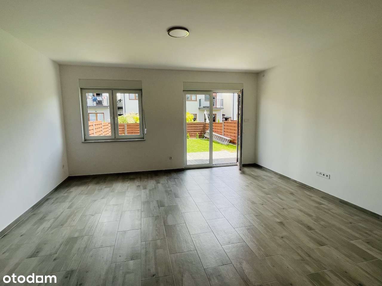 Dom połączony tylko garażem z sąsiadem-dostępny od zaraz - Pełny obrazek: 4/15