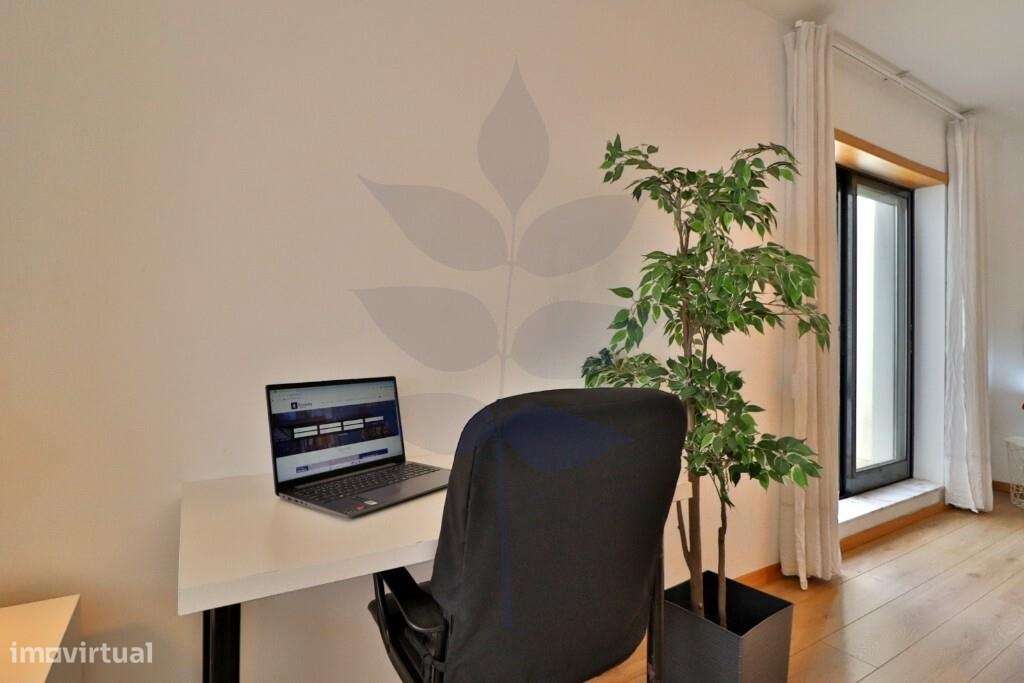 Apartamento T0 com terraço – mobilado e equipado | Braga-24