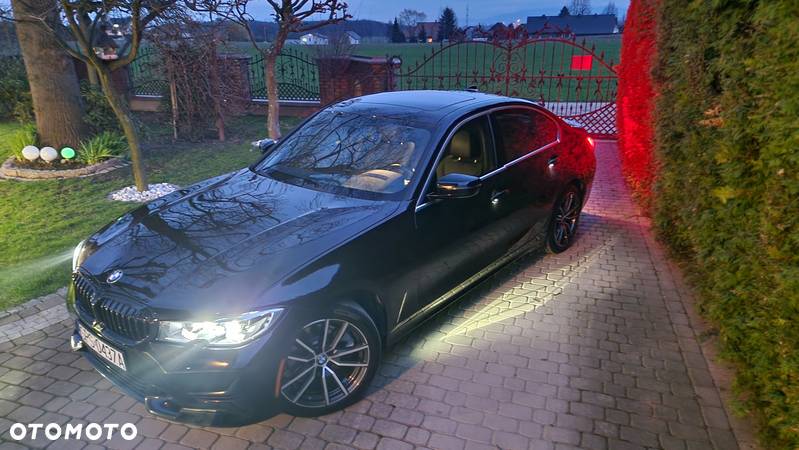 BMW Seria 3 330i Sport Line sport - 6