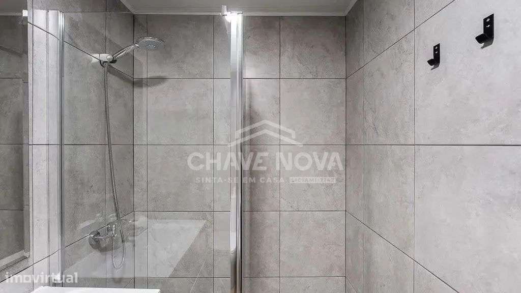 Apartamento Junto ao Douro c/Licença AL & Estação General de Torres-8