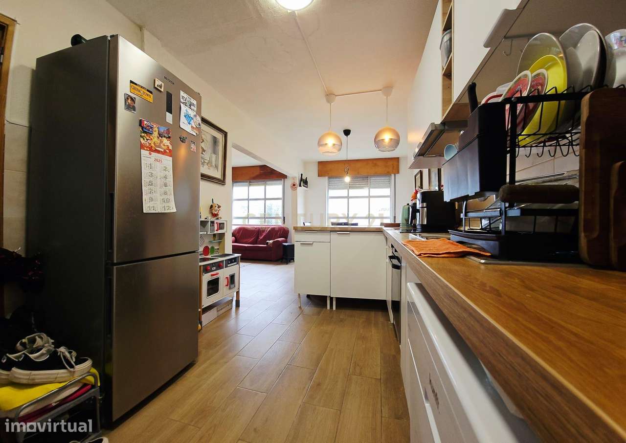 Apartamento T4 duplex em Setúbal com Vista e Boa Exposição Solar-11
