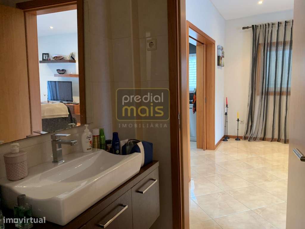 MORADIA T3+1 c/ Nova-6