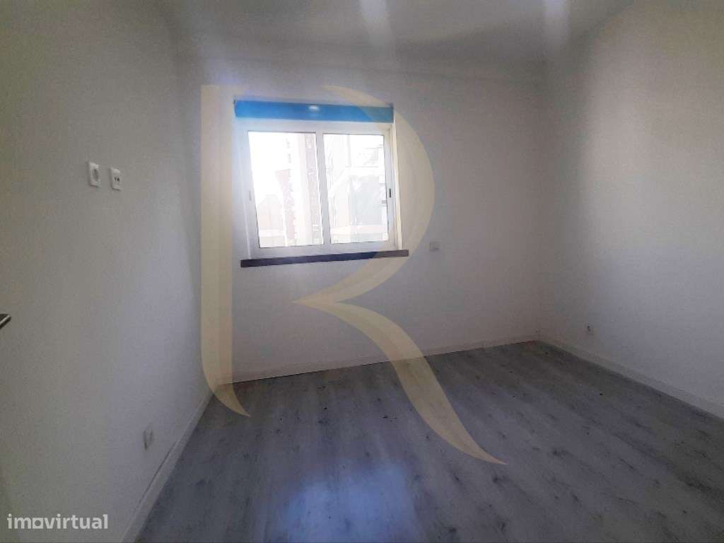 Apartamento remodelado T1 na Torre da Marinha - Grande imagem: 5/7