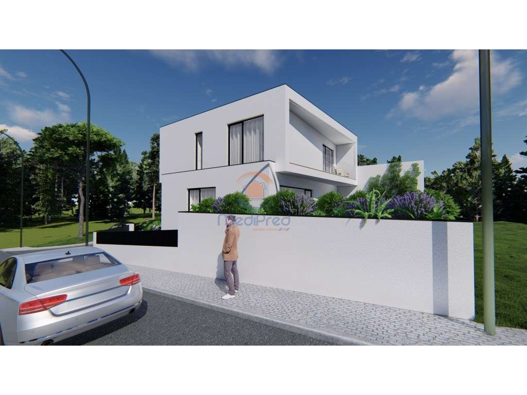 Moradia T4 | Famões e Pontinha - Grande imagem: 4/37