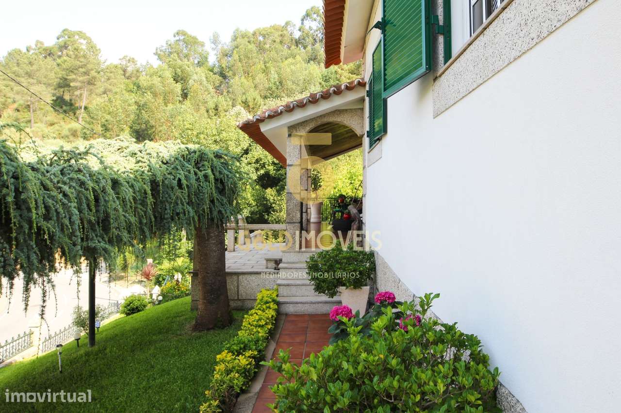 Moradia Isolada T3 em Pidre, Mancelos - Amarante-31