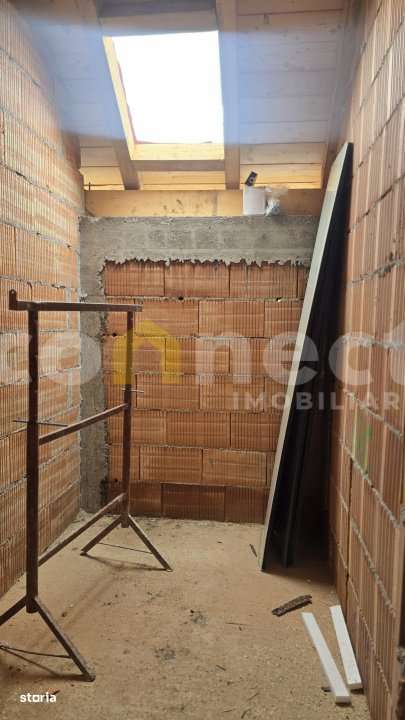 Casa cu 4 camere, 3 bai Teren 500 mp I Tureni-13